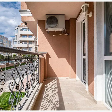 Casa Rossa 1 * Slantchev Briag